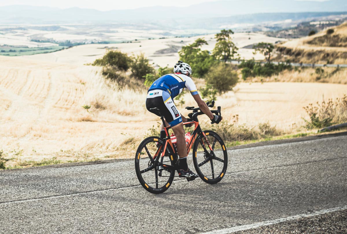 Wolfgang Fasching auf freier Strecke als Sinnbild für Fokus, klare Ziele und konsequentes Handeln