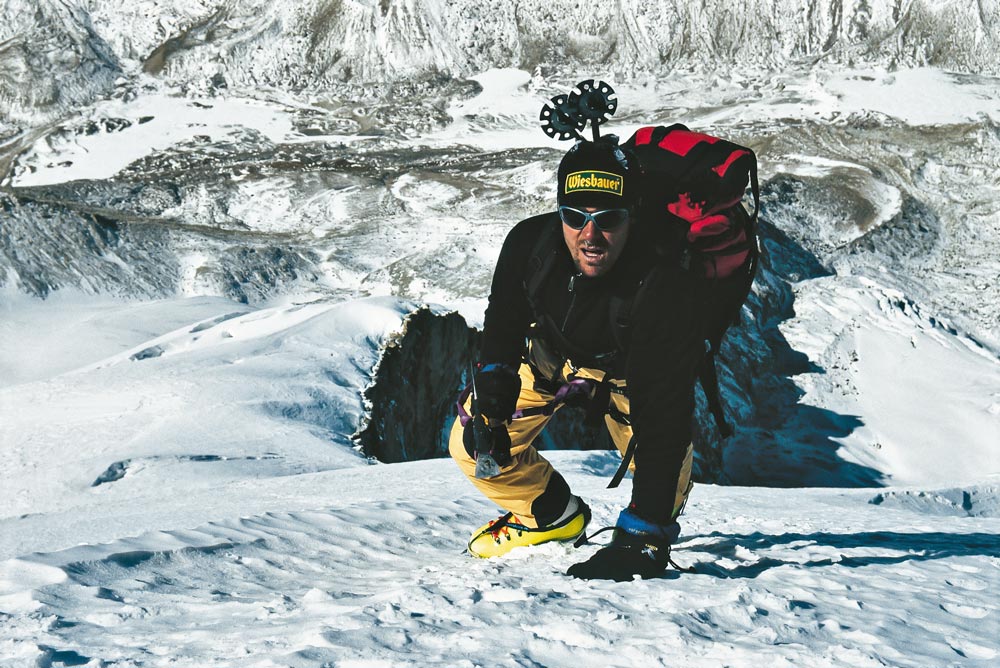 Wolfgang Fasching beim Aufstieg im Eis als Beispiel für Ausdauer, Fokus und mentale Stärke